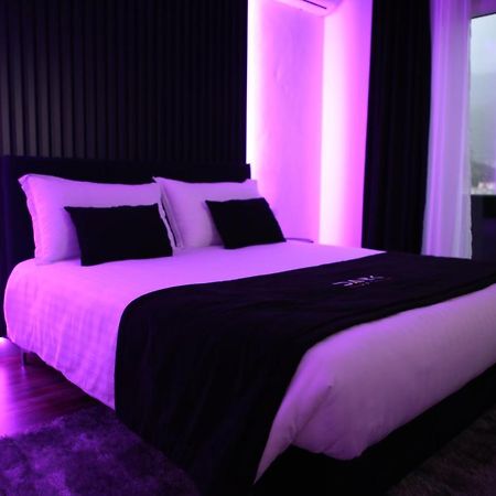 Dark Hotel Tirana Shkoze Bagian luar foto