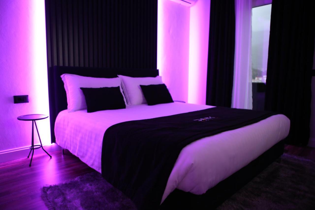 Dark Hotel Tirana Shkoze Bagian luar foto