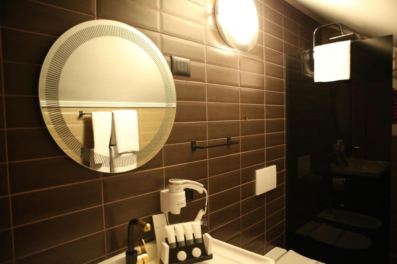Dark Hotel Tirana Shkoze Bagian luar foto