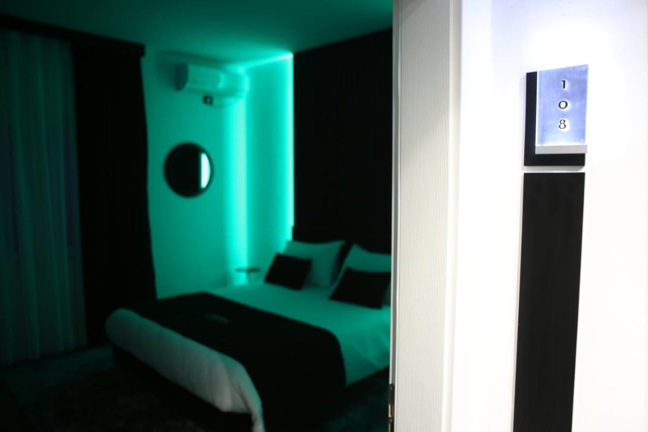 Dark Hotel Tirana Shkoze Bagian luar foto